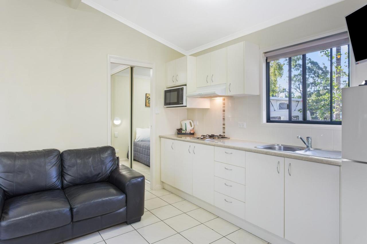 Landsborough Holiday Park Экстерьер фото